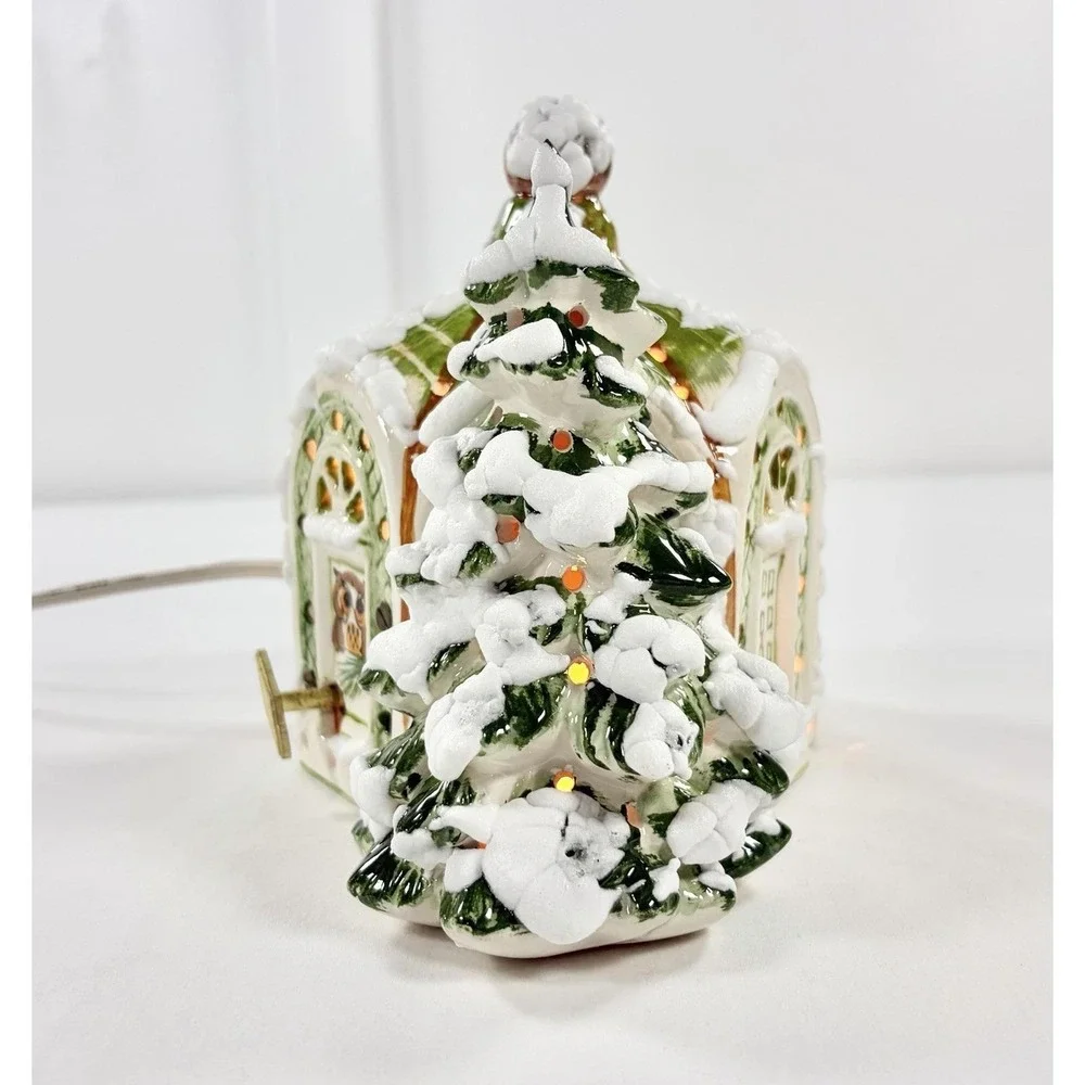 1978 Walter Brockmann Signed Lighted Ceramic Christmas House Music Box Skaters‎